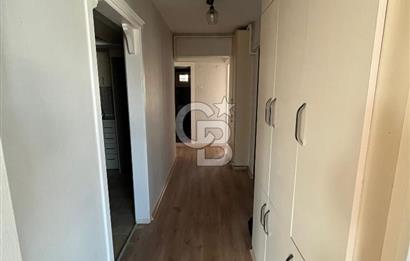 Karşıyaka ALAYBEY TERSANE'DE KİRALIK TADİLATLI GENİŞ 2+1 DAİRE