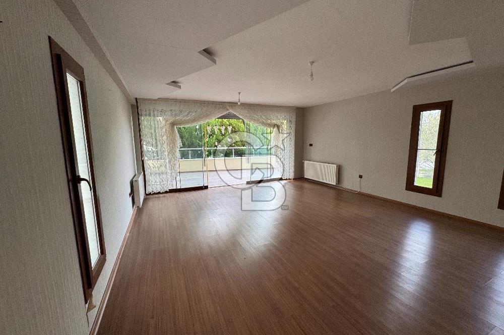 DİKİLİ'DE TAM MÜSTAKİL 5+1 FORLEX VİLLA