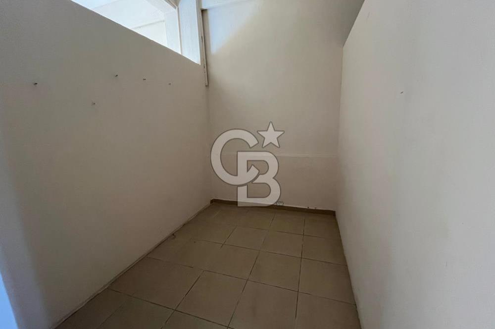 MENEMEN UĞUR MUMCU'DA İŞLEK KONUMDA SATILIK 130 m² DÜKKAN