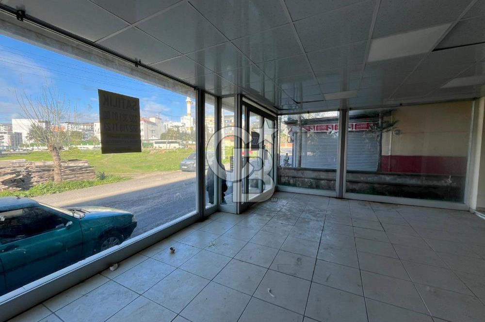 MENEMEN UĞUR MUMCU'DA İŞLEK KONUMDA SATILIK 130 m² DÜKKAN