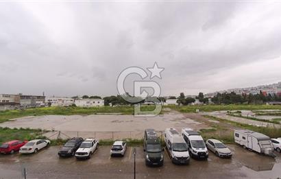 İzmir Çiğli Park Yaşam Ataşehir Eşyalı Kiralık 1+1 86 M² Daire