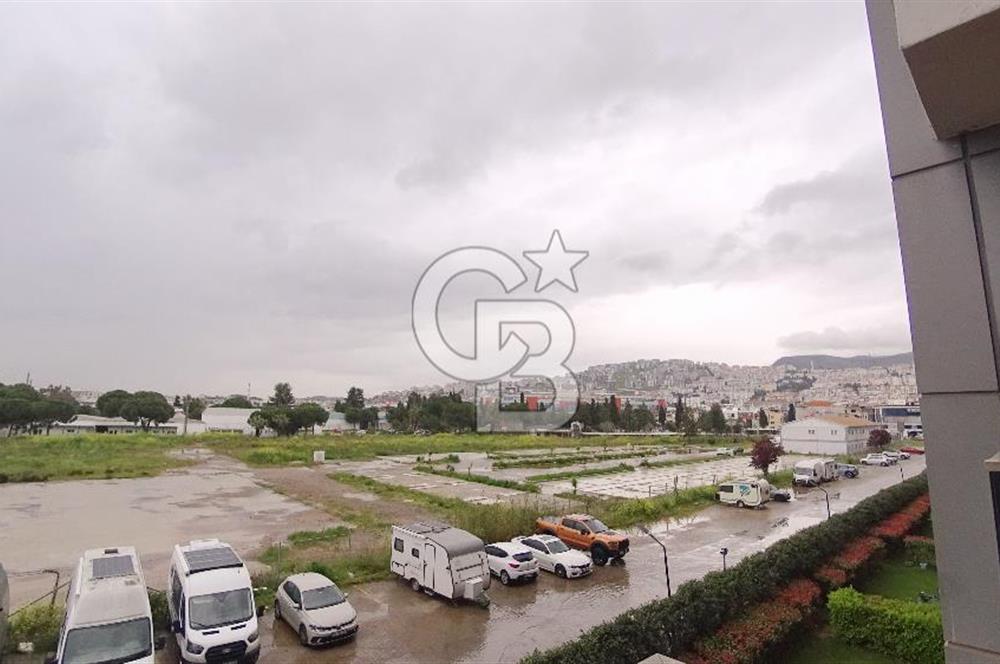 İzmir Çiğli Park Yaşam Ataşehir Eşyalı Kiralık 1+1 86 M² Daire