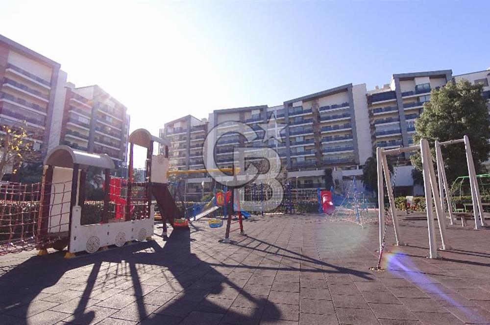 İzmir Çiğli Park Yaşam Ataşehir Eşyalı Kiralık 1+1 86 M² Daire