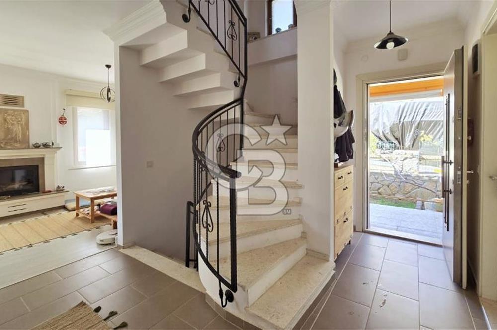 Deniz Manzaralı 4+1 Müstakil Villa Özel İnşaat Kalitesi