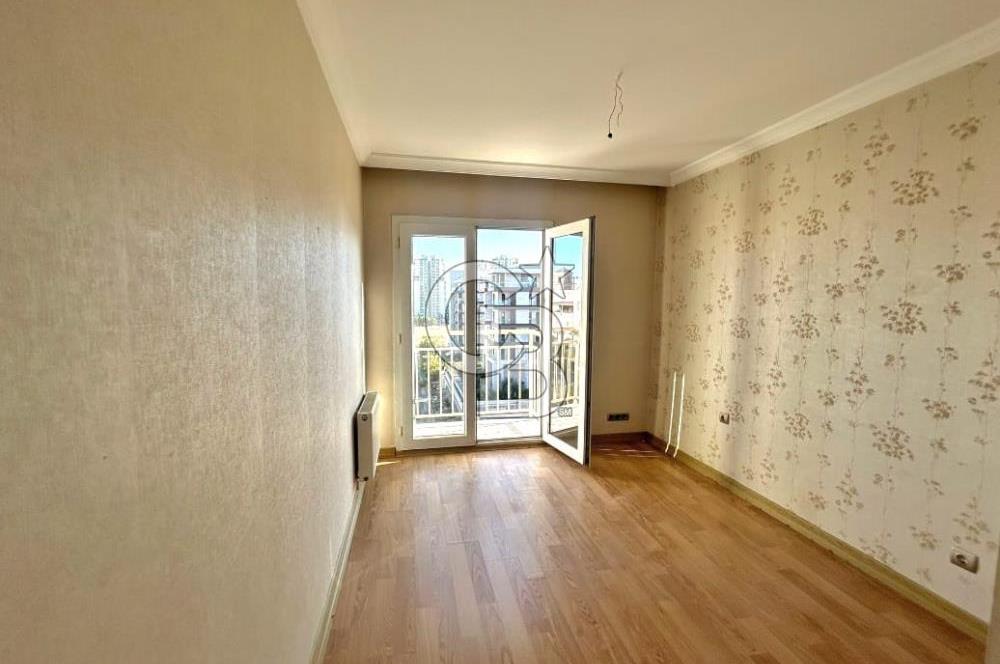 Mavişehir Emlakkonut Sitesinde 3+1 Satılık Daire