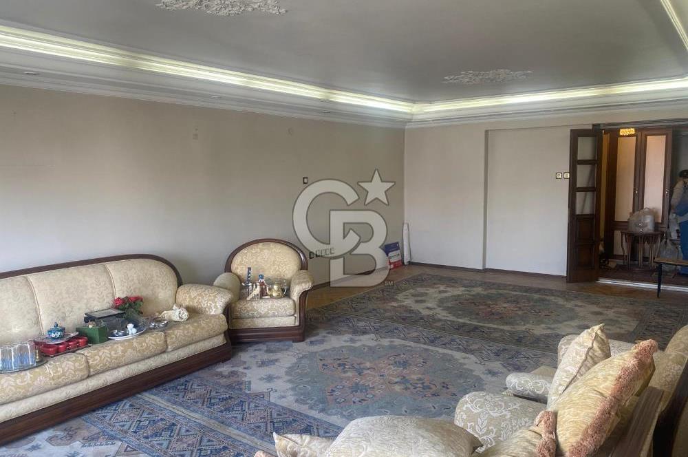 Eski Askeri Hastane Kapısı Karşısında Deniz Gören Geniş 3+1