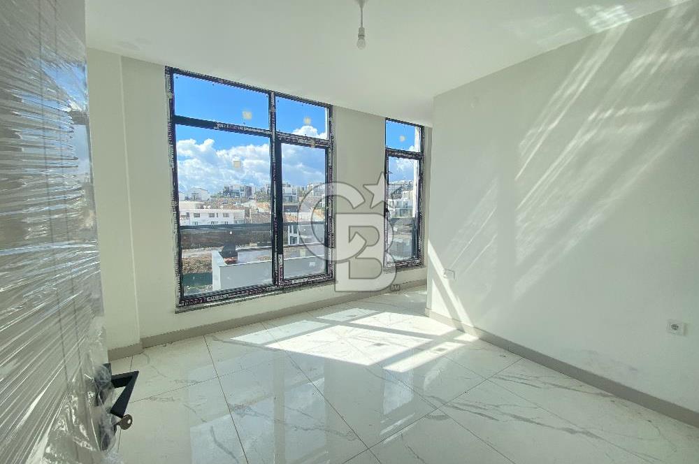 KIYIKIŞLACIK ZEYTİNLİKUYU DA ATASAYANLAR BEACH DENİZ MANZARALI BAHÇELİ 2+1 DUBLEKS VİLLA