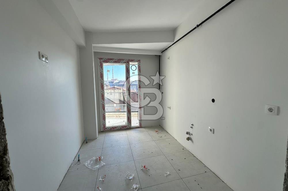 Şirinevler Meydana Çok Yakın Sıfır Geniş 2+1 Satılık Daire