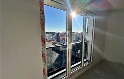 Şirinevler Meydana Çok Yakın Sıfır Geniş 2+1 Satılık Daire