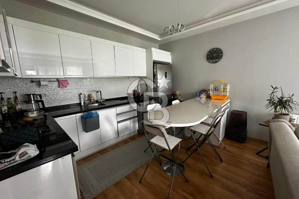 İZMİR ÇİĞLİ İNÖNÜ MAHALLESİ ZEYTİNLİ EVLER SİTESİ SATILIK 2+1 DAİRE HAVUZLU