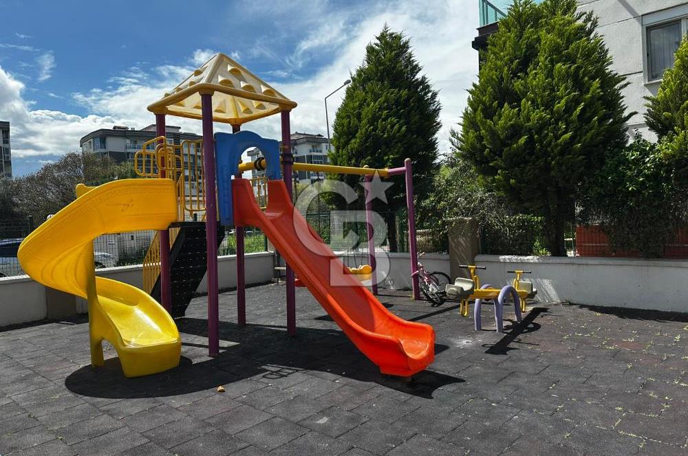 İZMİR ÇİĞLİ İNÖNÜ MAHALLESİ ZEYTİNLİ EVLER SİTESİ SATILIK 2+1 DAİRE HAVUZLU