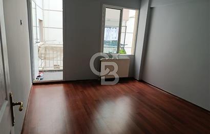 Balçova Fevzi Çakmak Cadde Üstü Çift Cepheli Jeotermalli Daire