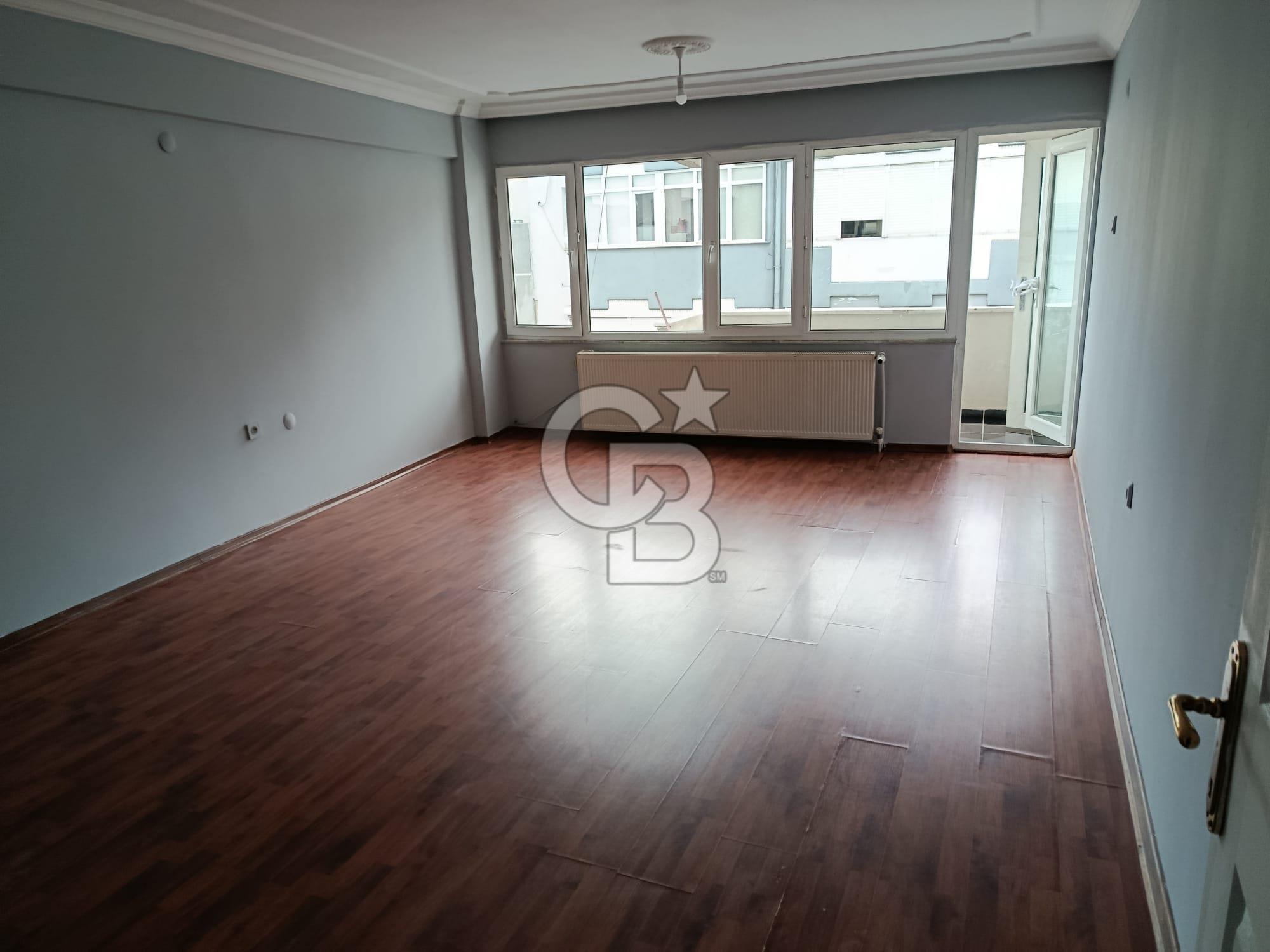 Balçova Fevzi Çakmak Cadde Üstü Çift Cepheli Jeotermalli Daire