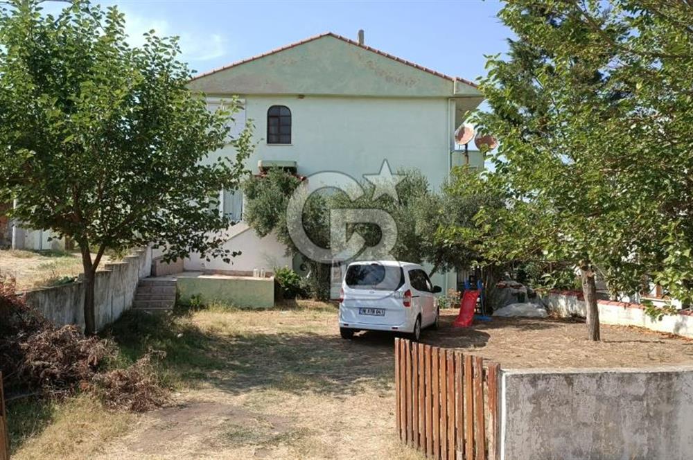 ÇANAKKALE LAPSEKİ GÜRECİ KÖYÜNDE KİRALIK 3+1  Ev