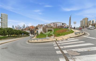 İSTANBUL ATAŞEHİR'DE E-5 CEPHELİ SATILIK FIRSAT T1 (TİCARİ) ARSA