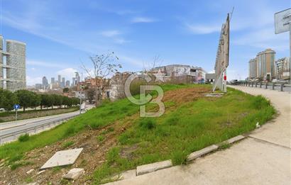 İSTANBUL ATAŞEHİR'DE E-5 CEPHELİ SATILIK FIRSAT T1 (TİCARİ) ARSA