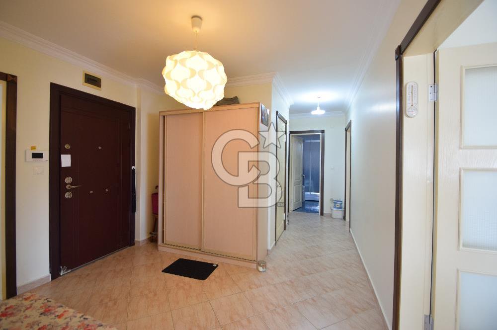 KARTAL ORHANTEPE’DE SAHİLE YAKIN, YÜKSEK ARSA PAYLI 3+1 SATILIK DAİRE