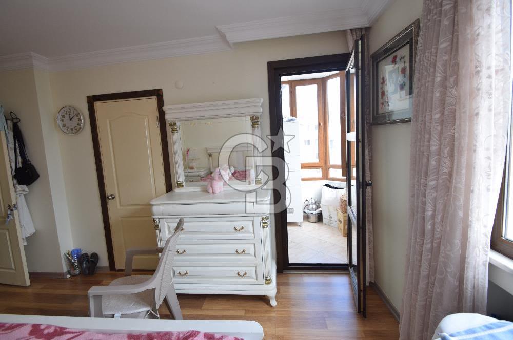 KARTAL ORHANTEPE’DE SAHİLE YAKIN, YÜKSEK ARSA PAYLI 3+1 SATILIK DAİRE