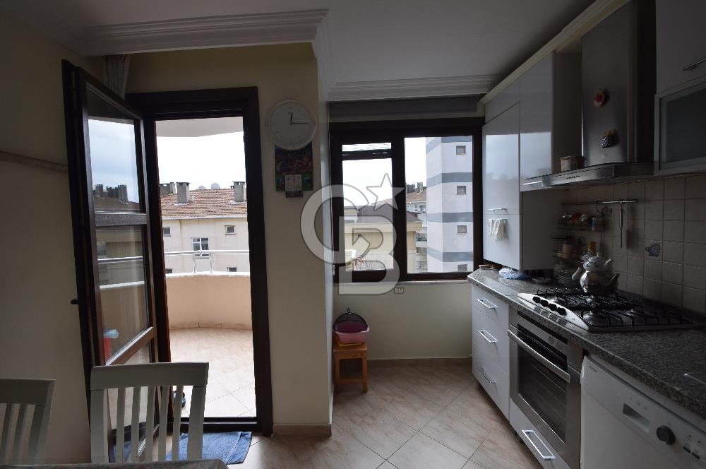 KARTAL ORHANTEPE’DE SAHİLE YAKIN, YÜKSEK ARSA PAYLI 3+1 SATILIK DAİRE