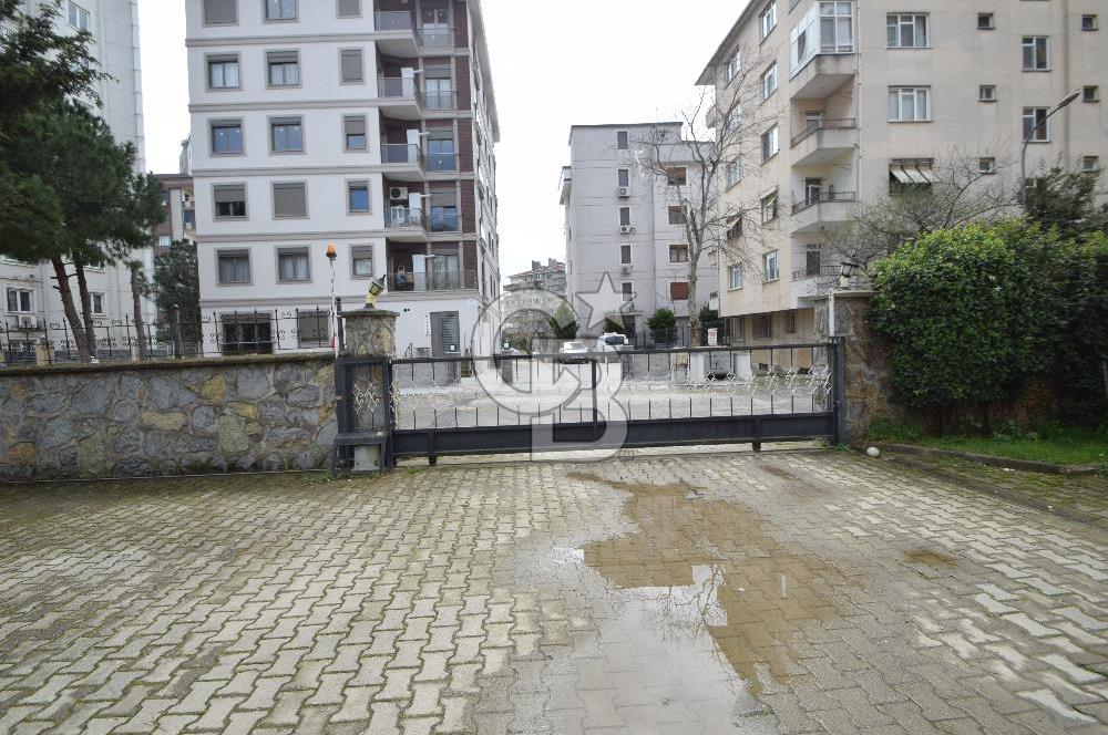 KARTAL ORHANTEPE’DE SAHİLE YAKIN, YÜKSEK ARSA PAYLI 3+1 SATILIK DAİRE