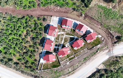 Gemlik Kurşunlu'da Eşsiz Deniz Manzaralı Villa