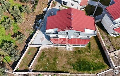 Gemlik Kurşunlu'da Eşsiz Deniz Manzaralı Villa