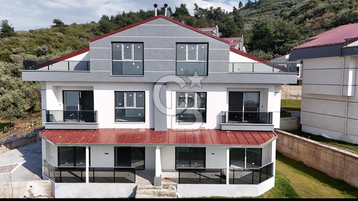 Gemlik Kurşunlu'da Eşsiz Deniz Manzaralı Villa