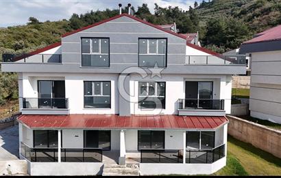 Gemlik Kurşunlu'da Eşsiz Deniz Manzaralı Villa