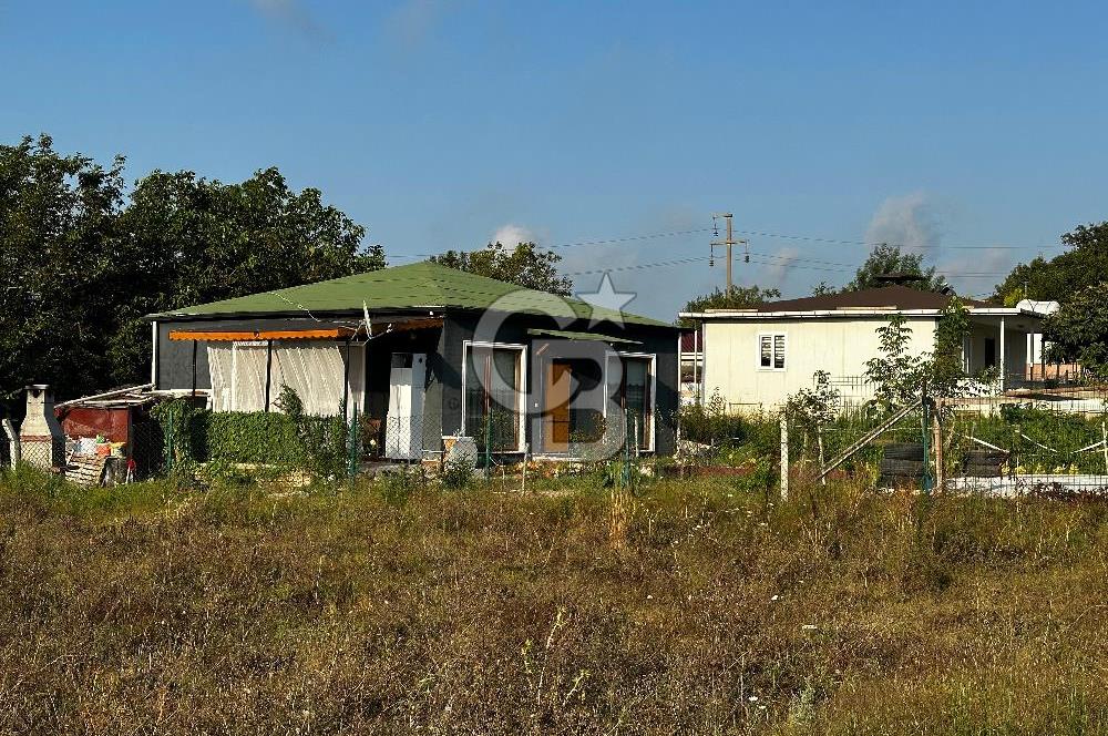 ÇATALCA HİSARBEYLİ'DE SATILIK TARLA, YOL SU ELEKTRİK D.GAZ VAR