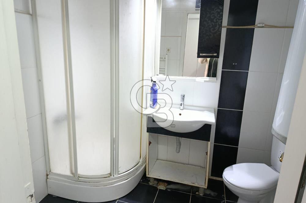 Balçova Fevzi Çakmak Cadde Üstü Çift Cepheli Jeotermalli Daire