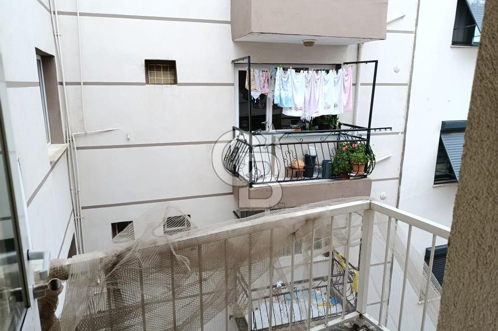 Balçova Fevzi Çakmak Cadde Üstü Çift Cepheli Jeotermalli Daire