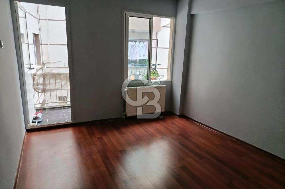 Balçova Fevzi Çakmak Cadde Üstü Çift Cepheli Jeotermalli Daire