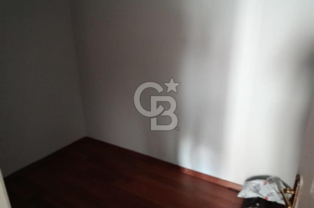 Balçova Fevzi Çakmak Cadde Üstü Çift Cepheli Jeotermalli Daire