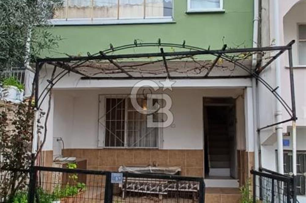 Mudanya Esence'de Deniz ve Doğa Manzaralı 3 Katlı Müstakil Ev