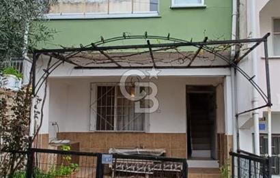 Mudanya Esence'de Deniz ve Doğa Manzaralı 3 Katlı Müstakil Ev