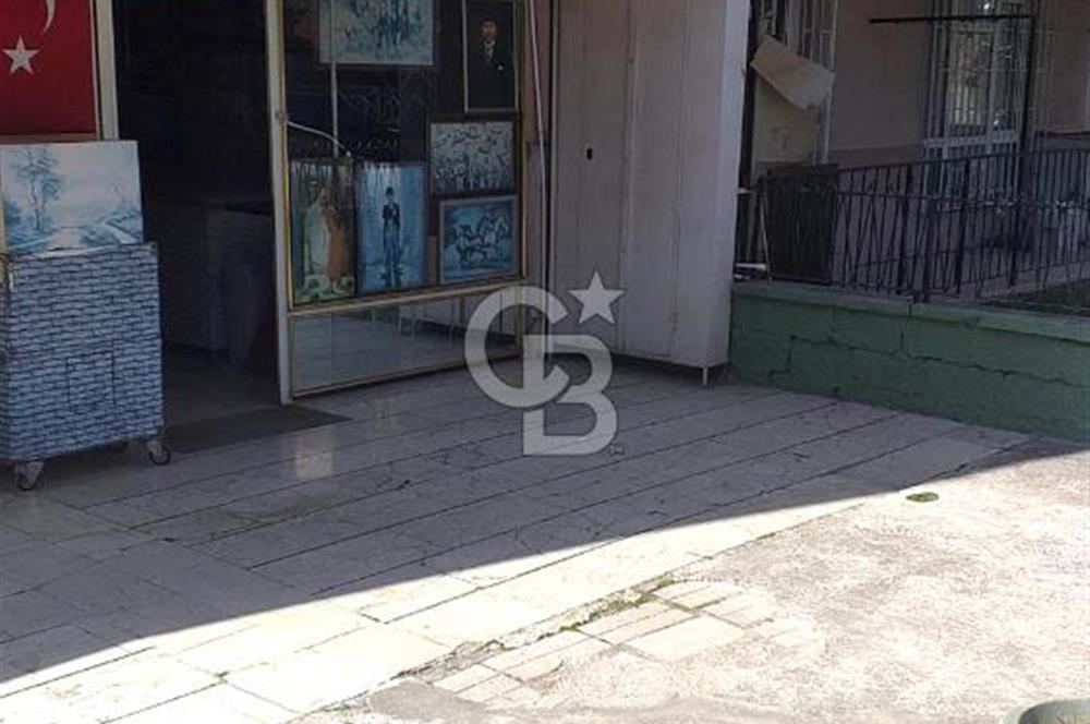 Emek'te İşlek Caddede Satılık 18m² Dükkan