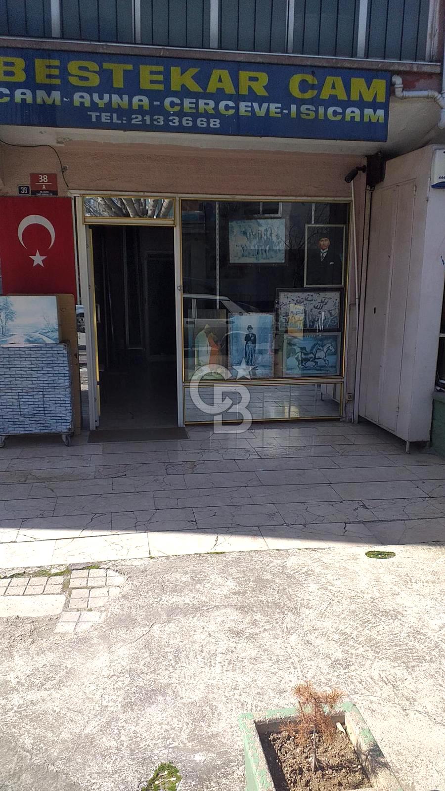 Emek'te İşlek Caddede Satılık 18m² Dükkan