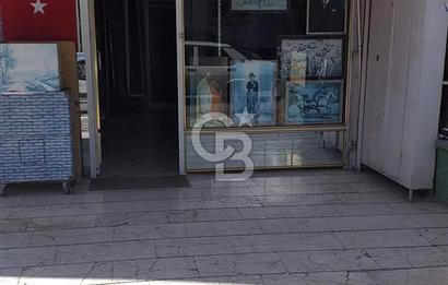 Emek'te İşlek Caddede Satılık 18m² Dükkan