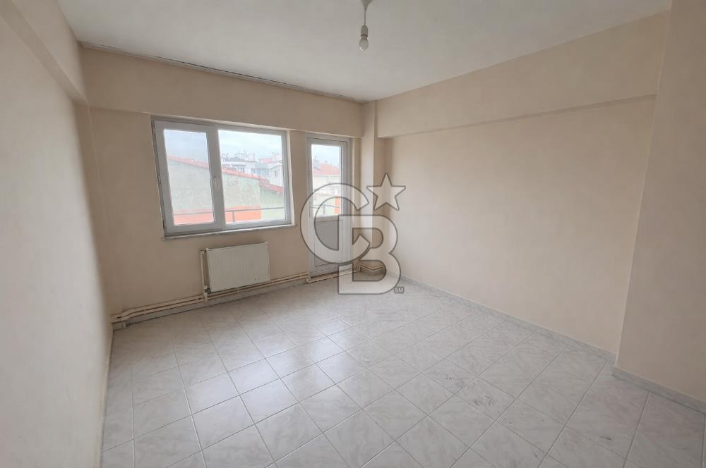 Barbaros Mah Troy Caddesinde Kapalı Mutfak Satılık 2+1 Daire !