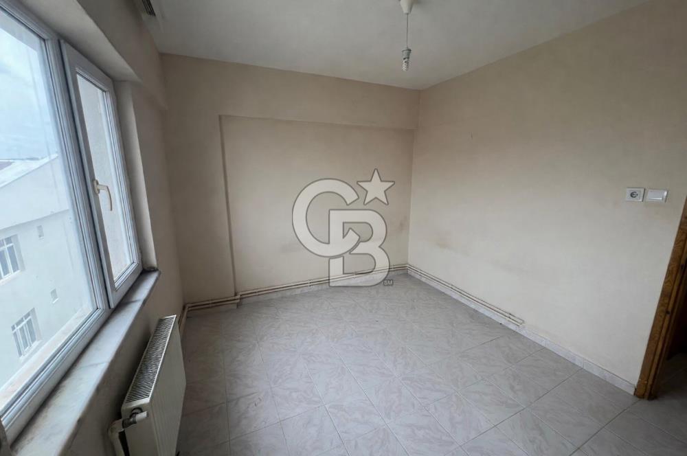 Barbaros Mah Troy Caddesinde Kapalı Mutfak Satılık 2+1 Daire !