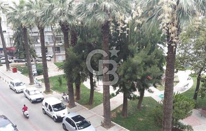 Karşıyaka Tersane de Asansörlü,Deniz gören Kiralık 3+1 Daire