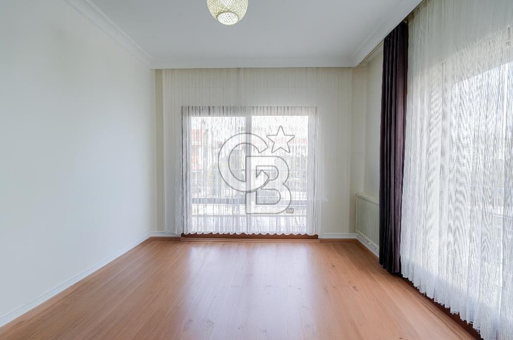 URLA ÇEŞMEALTIN'DA SATILIK 4+1 VİLLA 