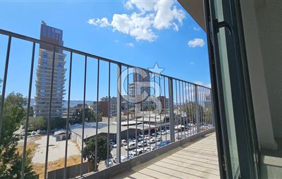 Karşıyaka Yalı'da Deniz Manzaralı Kiralık 3+1 Daire