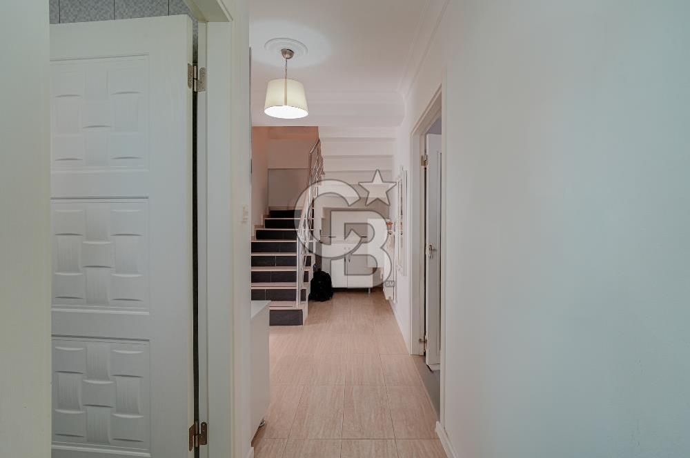 URLA ÇEŞMEALTIN'DA SATILIK 4+1 VİLLA 