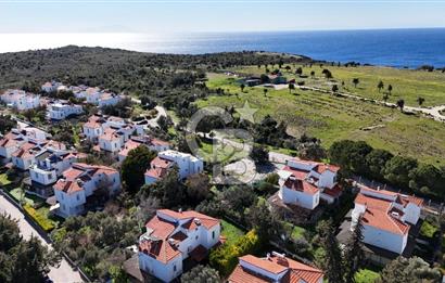 İzmir çeşme altınkum plajına yakın satılık 4+1 yazlık