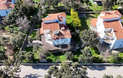 İzmir çeşme altınkum plajına yakın satılık 4+1 yazlık