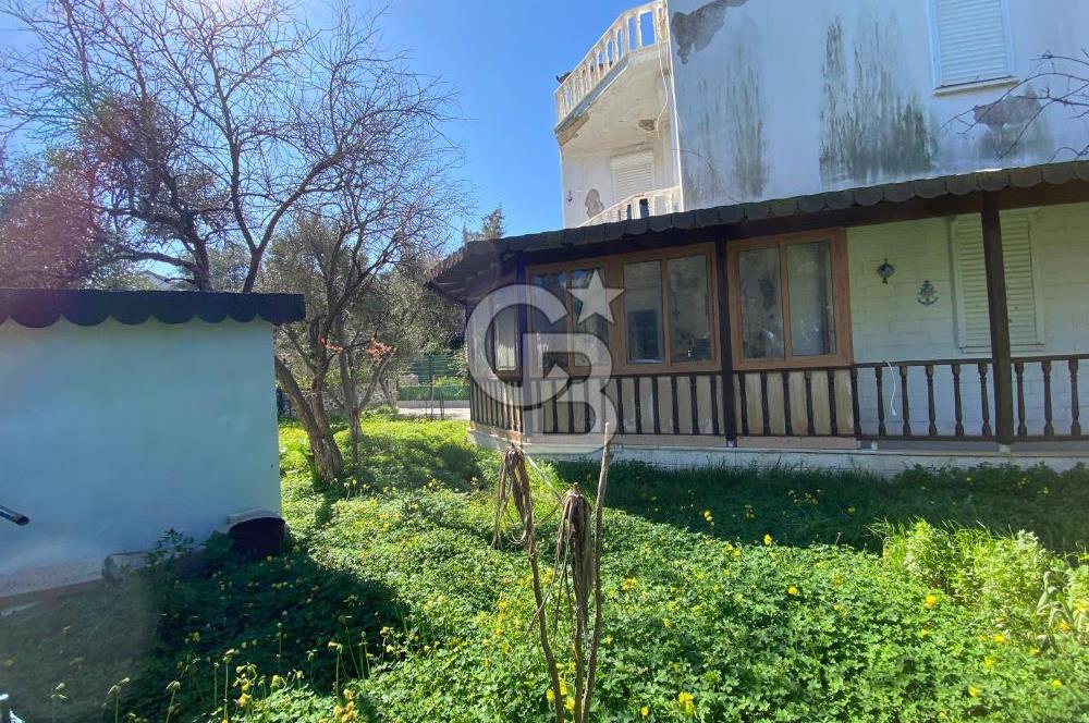 İzmir çeşme altınkum plajına yakın satılık 4+1 yazlık