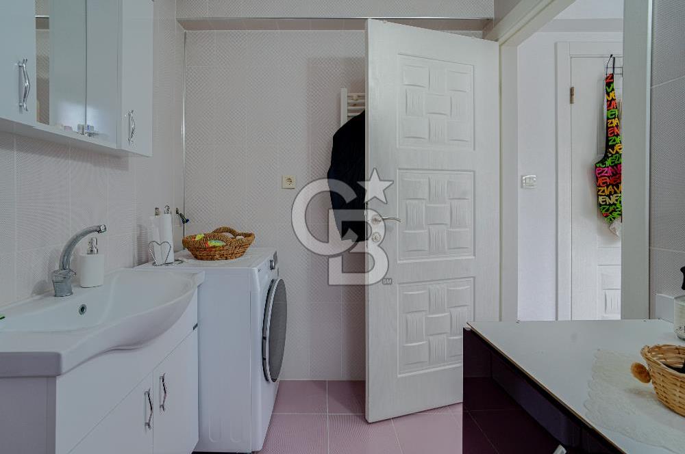 URLA ÇEŞMEALTIN'DA SATILIK 4+1 VİLLA 