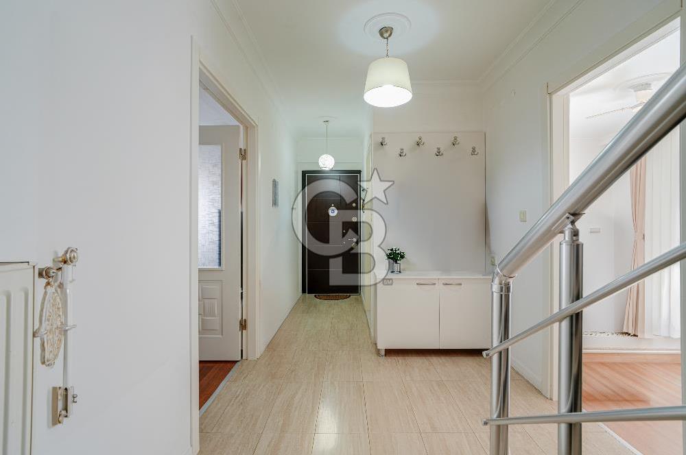 URLA ÇEŞMEALTIN'DA SATILIK 4+1 VİLLA 