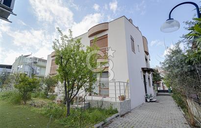 URLA ÇEŞMEALTIN'DA SATILIK 4+1 VİLLA 